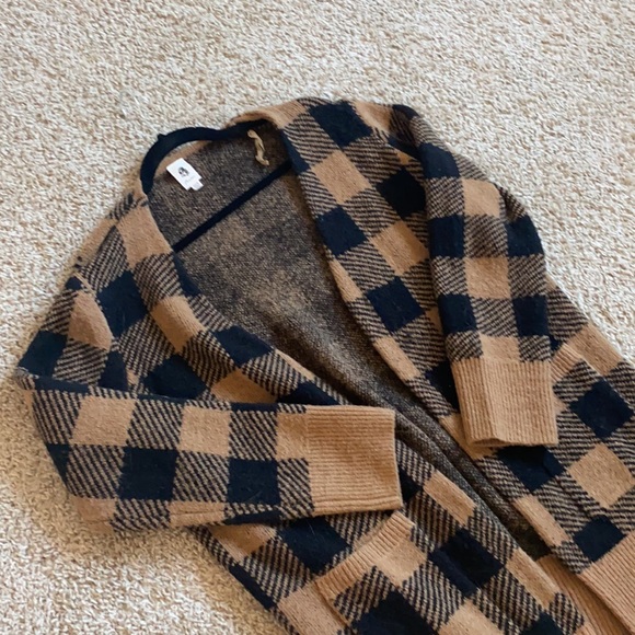 NWOT Vici Dolls Flawless Cardigan Sweater - Picture 4 of 10